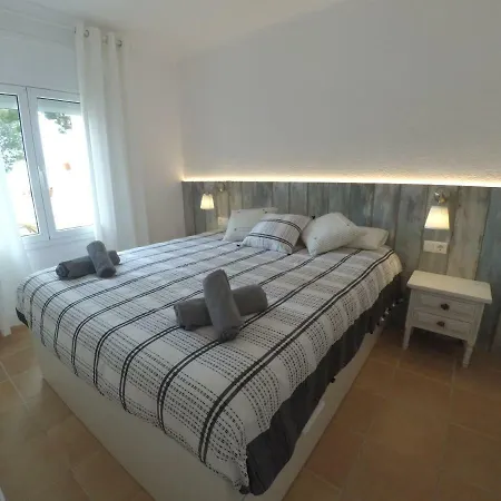 New Madrague Apartment Roses